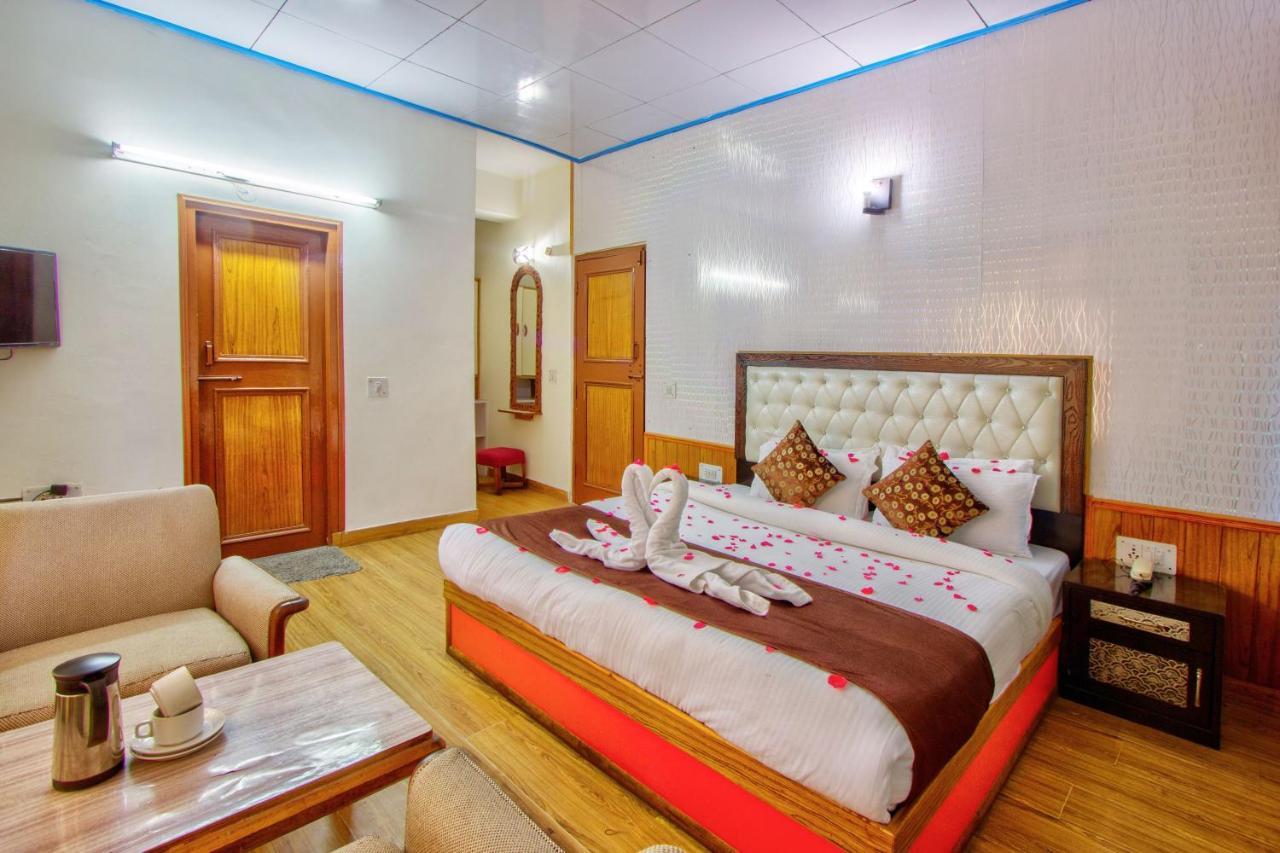Hotel Royal Manali Eksteriør billede