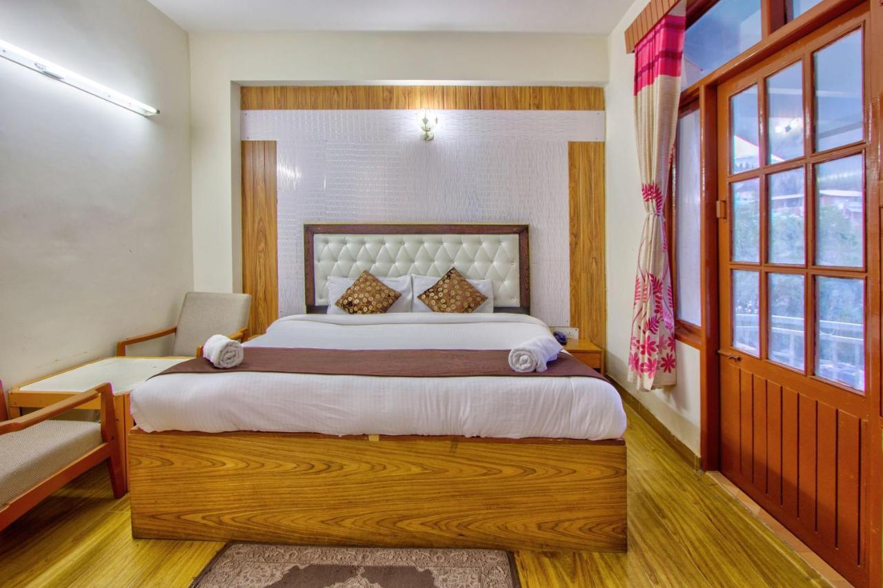 Hotel Royal Manali Eksteriør billede